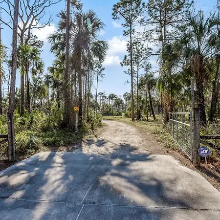 Villa Naples Oasis
